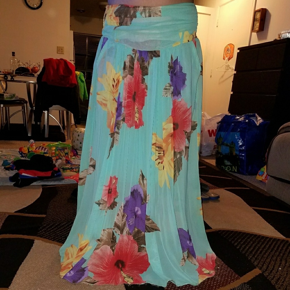Women's multicolor pleated skirt